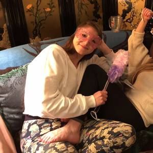 Meet your Posher, Anna